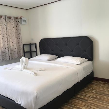 บ้านวิรา ห้องพัก Baan Wira Khonken Kültér fotó
